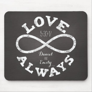 Chalkboard Infinity Liebe Hochzeitstag und Namen Mousepad