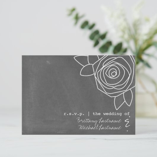 Chalkboard Inspirierte Rose Hochzeit RSVP (Stehend Vorderseite)