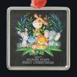 Chalkboard Jungle Baby's First Christmas Ornament<br><div class="desc">Niedliche Safari-Tiere für kleine Jungs oder Mädchen zu Weihnachten. In unserer niedlichen Dschungelszene finden Sie Giraffen,  Affen,  Elefanten,  Zebra,  Hippo & Löwen. Matching Artikel in unserem Shop erhältlich.</div>