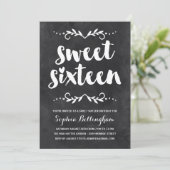 Chalkboard-Kalligrafie | Sweet 16 Geburtstag Einladung (Stehend Vorderseite)