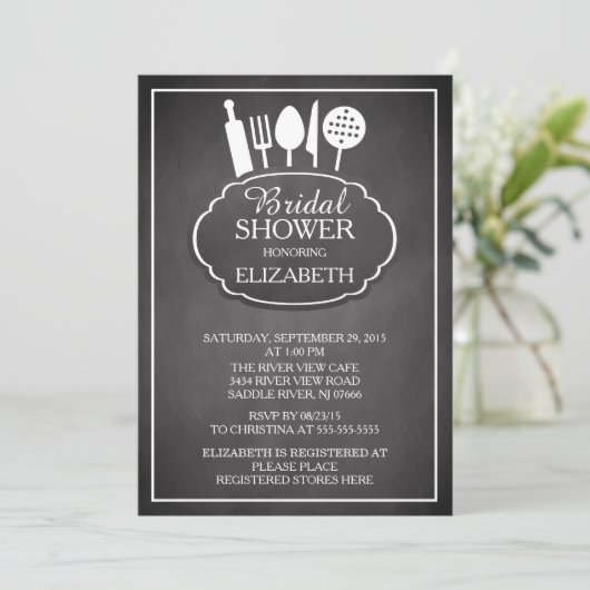 Chalkboard Kitchen Bridal Dusche Einladung (Stehend Vorderseite)