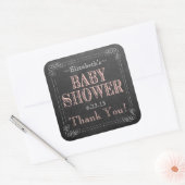 Chalkboard Look Peach Typography Baby Shower Favor Quadratischer Aufkleber (Umschlag)