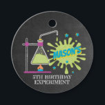 Chalkboard Mad Science Party Geburtstag Geschenkanhänger<br><div class="desc">Chalkboard Mad Science Party Geburtstag - schnappen Sie sich Ihren Labrador Mantel und machen Sie sich fertig für explosive Stunden! Ein verrücktes naturwissenschaftliches Party, um den besonderen Tag Ihres kleinen neugierigen zu feiern. Diese kreativen Gefälligkeitsmarken sind ideal für Mädchen und Jungen. Dieses verrückte Party der Wissenschaft wird sicher ein Gewinner...</div>
