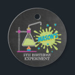 Chalkboard Mad Science Party Geburtstag Geschenkanhänger<br><div class="desc">Chalkboard Mad Science Party Geburtstag - schnappen Sie sich Ihren Labrador Mantel und machen Sie sich fertig für explosive Stunden! Ein verrücktes naturwissenschaftliches Party, um den besonderen Tag Ihres kleinen neugierigen zu feiern. Diese kreativen Gefälligkeitsmarken sind ideal für Mädchen und Jungen. Dieses verrückte Party der Wissenschaft wird sicher ein Gewinner...</div>