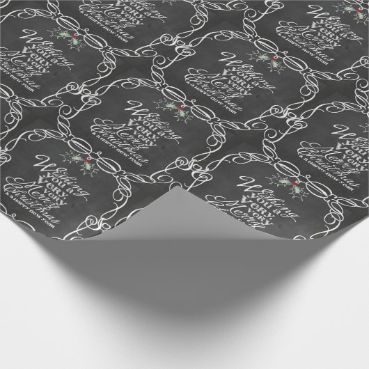 Chalkboard Mistletoes White Script Frohe Weihnacht Geschenkpapier (Ecke)