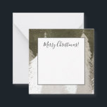 Chalkboard mit weißem und grauem Schnee bedeckten  Mitteilungskarte<br><div class="desc">Fügen Sie dies in Ihre Geschenkpackung für eine persönliche Touch dieses Weihnachtsfest. Schaffen Sie ein schönes Weihnachtsgeschenk für alle, die Sie Liebe. Dieses weiße und graue, schneebedeckte Weihnachtsmuster ist vor einem Kalkboard-Hintergrund gehalten und eignet sich perfekt zum Personalisieren. Helle glitzernde immergrüne Bäume funkeln in der dunklen Nacht. Die schneebedeckte Nacht...</div>