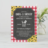 Chalkboard Red Gingham Sunflower Baby-Q Dusche Einladung (Stehend Vorderseite)