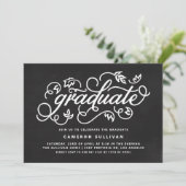 Chalkboard Rustic Calligraphy Graduation Party Einladung (Stehend Vorderseite)