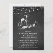 Chalkboard String Lights Just Married Celebration Einladung (Vorderseite)