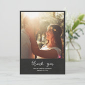 Chalkboard Thank You Script Wedding Couple Photo (Stehend Vorderseite)