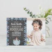 ChalkBoard Winter Wonderland Einladungen mit Foto (Stehend Vorderseite)