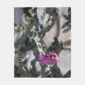 Challa Cactus in Blüte Fleecedecke (Vorderseite)