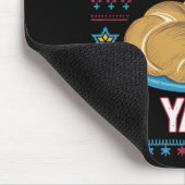 Challah bei Ya Girl Funny Hanukkah Food Chanukah Mousepad (Ecke)