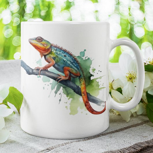 Chamäleon auf einem Zweig Aquarell lebhafte Farben Kaffeetasse