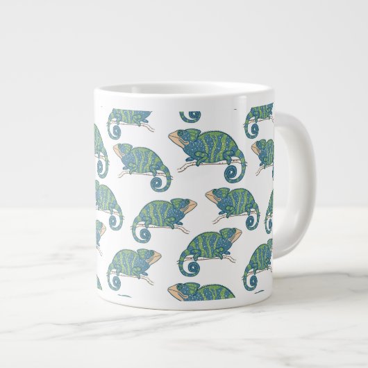 Chameleon-Muster Jumbo-Tasse (Vorderseite Rechts)