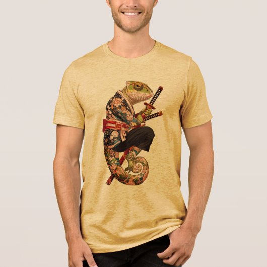 Chameleon Samurai - Tattooed Warrior mit Katana Tri-Blend Shirt (Vorderseite)