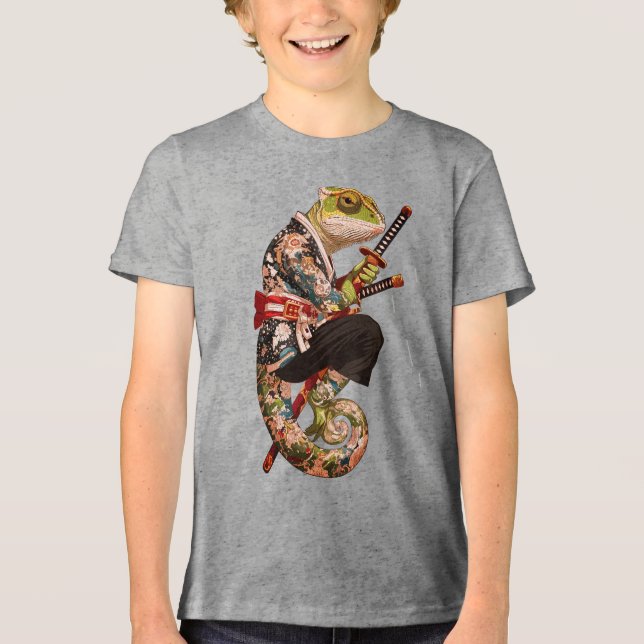 Chameleon Samurai - Tattooed Warrior mit Katana Tri-Blend Shirt (Vorderseite)