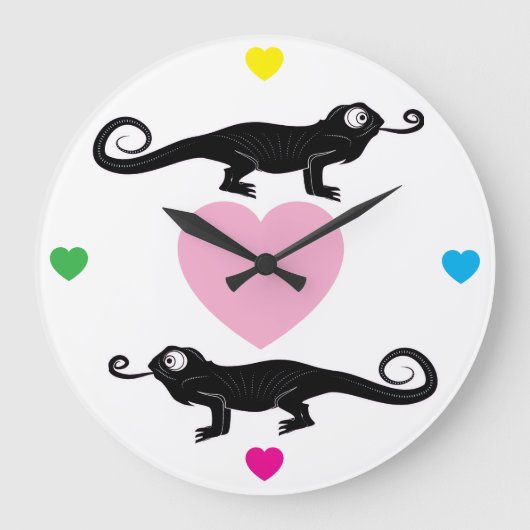 Chameleons and Rainbow Hearts Round Clock Große Wanduhr (Vorderseite)
