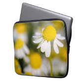 Chamomile Blume nah-up, Ungarn Laptopschutzhülle (Vorderseite Links)
