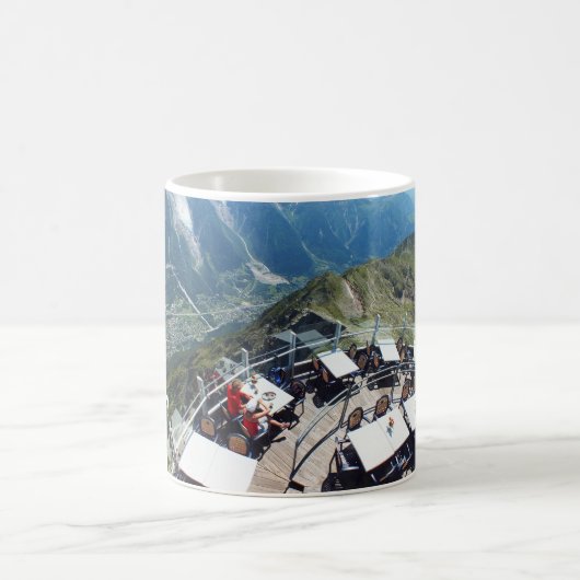 Chamonix im Tal, Französische Alpen Kaffeetasse (Mittel)