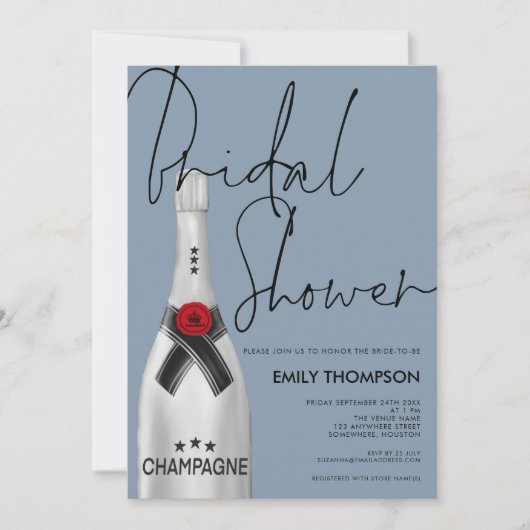 Champagne Bottle Script Dusty Blue Brautparty Einladung (Vorderseite)