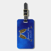 Champagne-Gläser und blauer Hintergrund Gepäckanhänger (Vorderseite vertikal)
