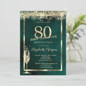 Champagne Glass Gold Confetti Green 80. Geburtstag Einladung (Stehend Vorderseite)