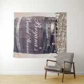 Champagne Glitzer Tropfen Rustikales Glam Brautpar Wandteppich (Beispiel (Horizontal))