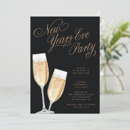 Champagne Toast Silvester Party Einladung (Stehend Vorderseite)