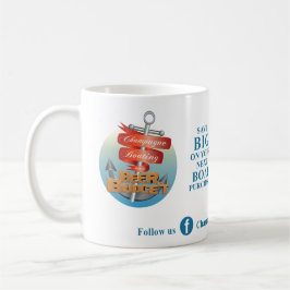 Champagner Bootfahren auf einem Bier-Budget-Kaffee Kaffeetasse