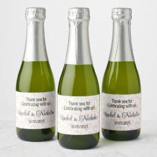 Champagner-Miniflaschen sind personalisiert Schaumweinetikett