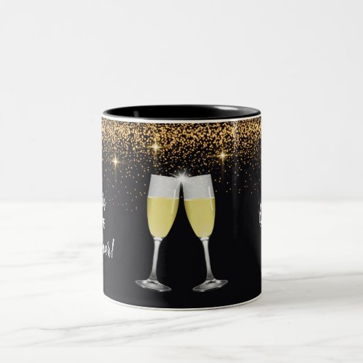 Champagner Toast Glitzer Neujahr Zweifarbige Tasse (Mittel)