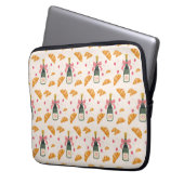 Champagner und Croissants Laptopschutzhülle (Vorderseite Links)