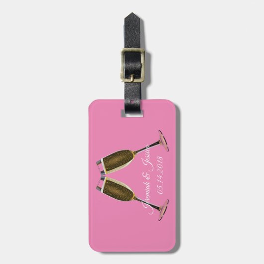 Champagnerbrille und rosa Hintergrund Gepäckanhänger (Vorderseite vertikal)