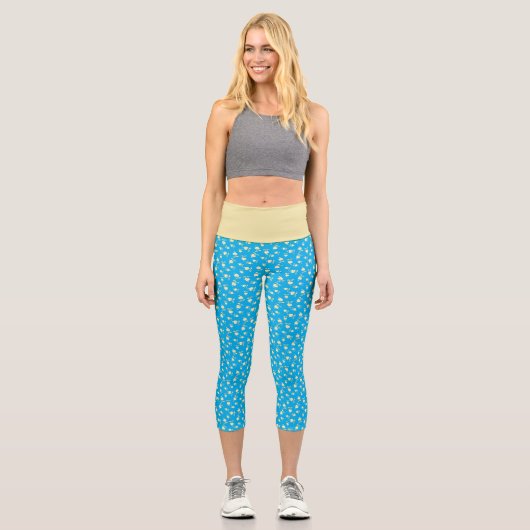 Champagnerherz gestopft Leaf Muster über Blau Capri Leggings (Vorderseite)