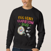 Champion für die Eierjagd 2022 Osterschwangerschaf Sweatshirt (Vorderseite)
