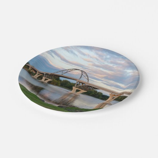 Champlain Bridge Pappteller (Schrägansicht)