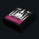 Chandelier Fuchsia Vintag Bird Damask Jahrestag Geschenkbox<br><div class="desc">Die Personalisierte Schmuckbox oder die Gedächtnisbox - Elegante Weihnachtsgeschenke zum Geburtstag oder Valentinstag Geschenke zum Hochzeitsfeiern - im Custom Designer für Black Lacquer aufbewahren</div>