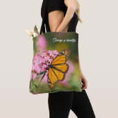 Change is Beautiful Monarch Butterfly Inspiration Tasche (Von Nahem)