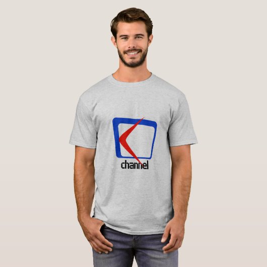"Channel Graphic T - Shirt with Blue and Red Desig (Vorne ganz)