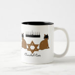 Chanukah Katzen-Tasse Zweifarbige Tasse<br><div class="desc">PRLimages ist eine Abteilung der Malereien durch Rachel Lowry.</div>