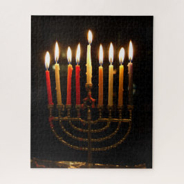 Chanukah menorah mit beleuchteten Kerzen Puzzle