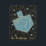 Chanukah Spin Fleece Blanket/Klein<br><div class="desc">Personalisieren Sie "Hanukkah Spin" Fleece Blanket/Small Personalize durch das Ändern des Textes. Verwenden Sie Ihren bevorzugten Schriftart Stil, Farbe und Größe. Die Hintergrundfarbe kann geändert werden. Design kann auch zu Deckengrößen, mittel und groß, hinzugefügt werden. Größe: Fleece Blanket, 30"x40" Es ist schwer, sich selbst zu kuscheln. wie mit dieser voll...</div>