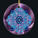 Chanukka Keramikornament<br><div class="desc">Blues aller Schatten, Flieder und Lavendels in einer Blumenform mit einem geknoteten sechs-mit Seiten versehenen Stern in der Mitte sind eine große Weise, Chanukka zu feiern und Ihre Individualität gleichzeitig auszudrücken.</div>