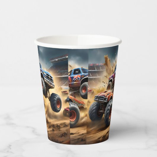 Chaos auf Rädern: Monster Truck Smash Derby, Pappbecher (Links)