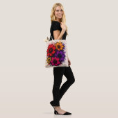 Chaos Bloom - Bold Floral Splash Tasche (Am Model)