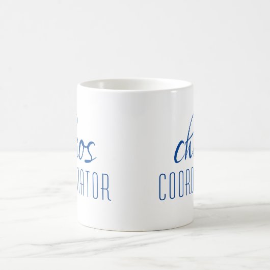 Chaos Coordinator Modernes Blue Script Kaffeetasse (Mittel)