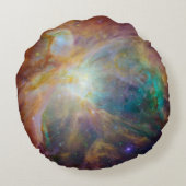 Chaos im Herzen des Orion Spitzer Hubble Composite Rundes Kissen (Rückseite)