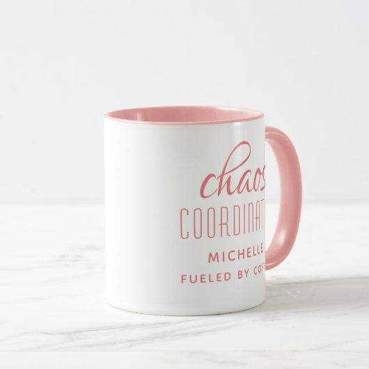 Chaos-Koordinator Pink Typografy Personalisiert Tasse (VorderseiteRechts)