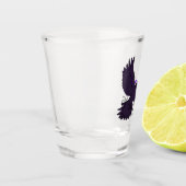 Chaos-Krähen-Teppich Schnapsglas (Links)